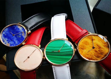 China Multi de Steenambacht van de Kleurenluxe, het Hoge Horloge van het Beëindigenkwarts met Marmeren Wijzerplaat leverancier