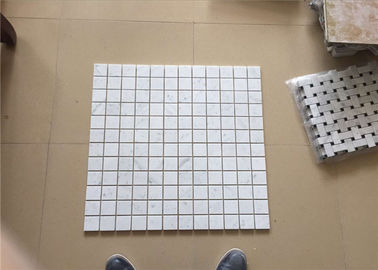 China De vierkante Tegels van de het Mozaïekmuur van Carrara Witte Marmeren voor Huisdecoratie leverancier