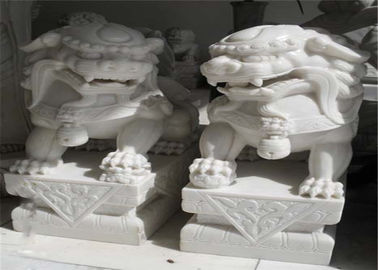 China Het witte Beeldhouwwerk van de Jade Marmeren Leeuw, Steen Dierlijke Beeldhouwwerken Aangepaste Kleur leverancier